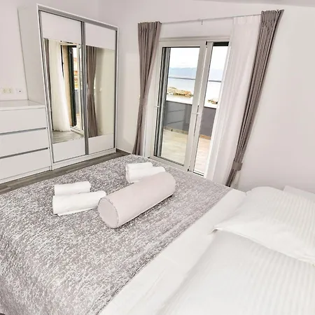 Feriehus Sana By Interhome Vir