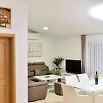 Sana By Interhome Vir