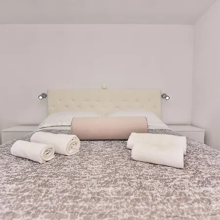 Sana By Interhome Hébergement de vacances
