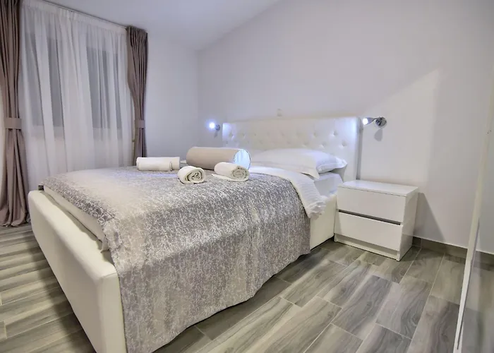 Sana By Interhome